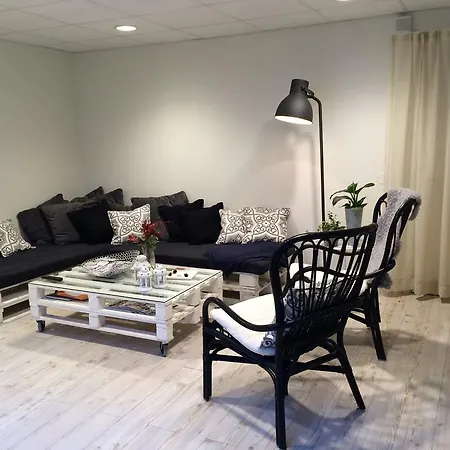 Le Mat B&B Akersberga Bed & Breakfast