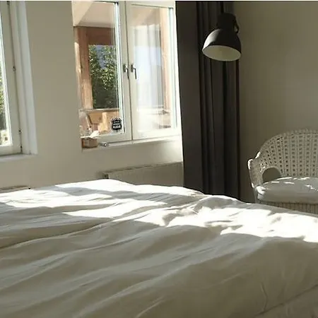 Bed & Breakfast Le Mat B&B Akersberga