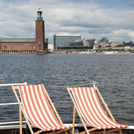 Den Roeda Baten 2* Stockholm