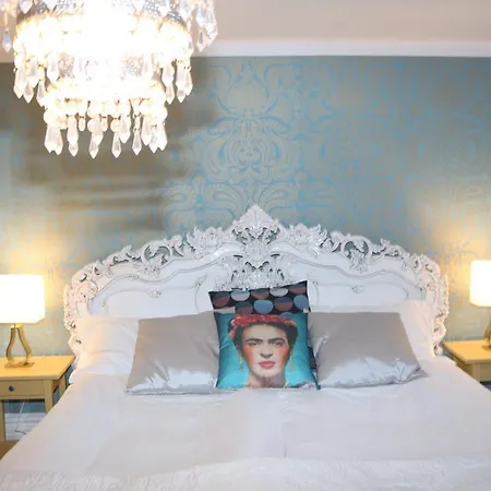 Apartment Divine Living - *