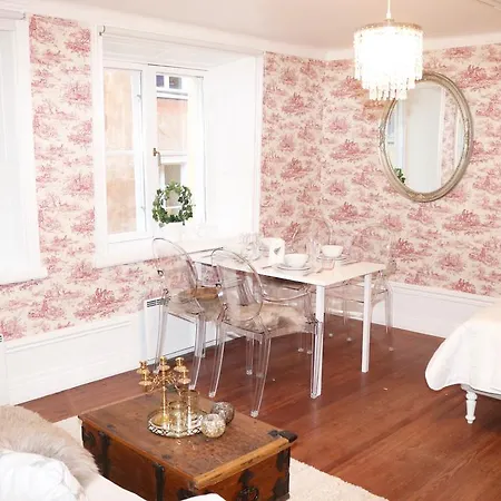 Apartment Divine Living -