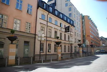 Second Guldgraend * Stockholm