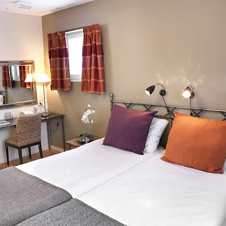 Maude's Enskede Hotel