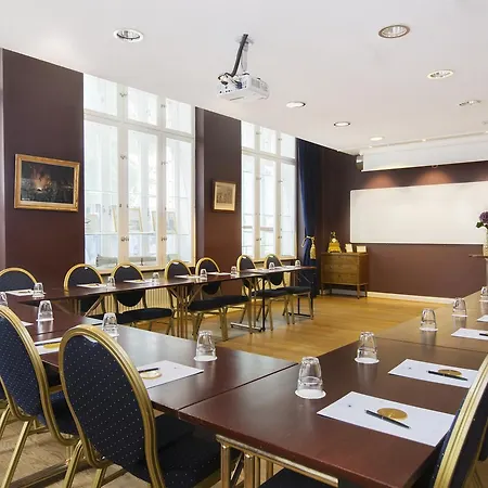 Hotel Victory