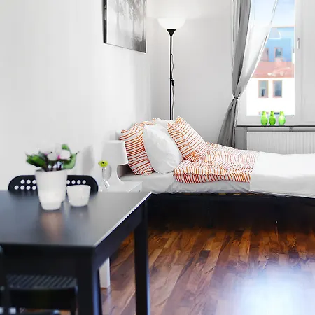 Aparthotel Forenom Solna 3*