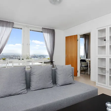 Aparthotel Forenom Solna 3*