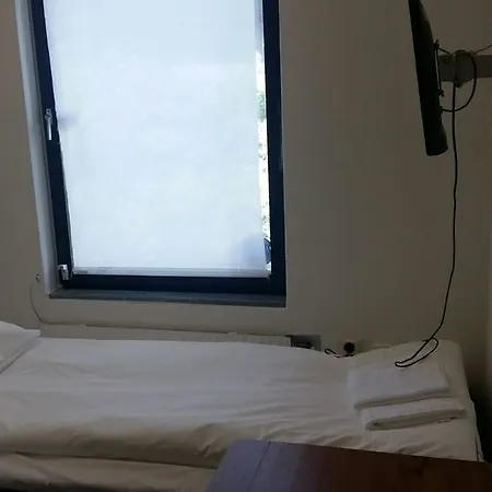Metro Hotel