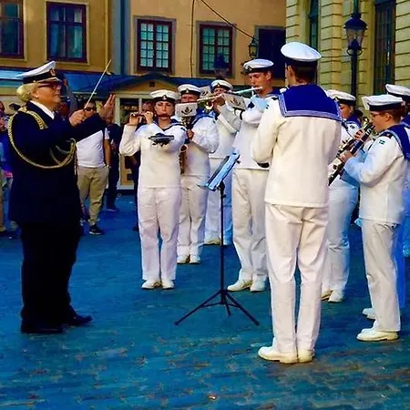 Gyllene Geten Отель 2*