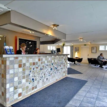 Solna & Hotel 2*