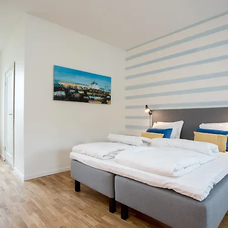 Apartdirect Hammarby Sjoestad 3*
