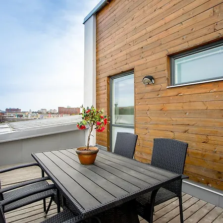 Apartdirect Hammarby Sjoestad 3*
