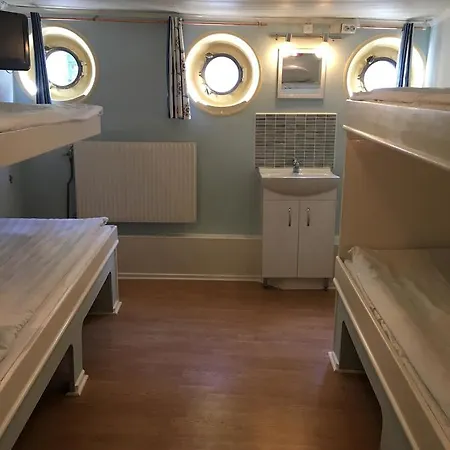 Hotel en barco Gustaf Af Klint Estocolmo