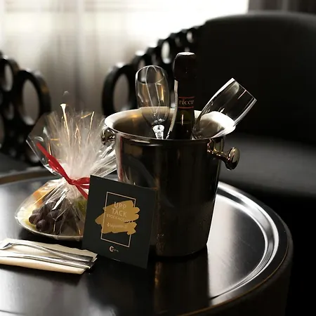 Hotel C