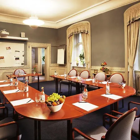 Akeshofs Slott 3*