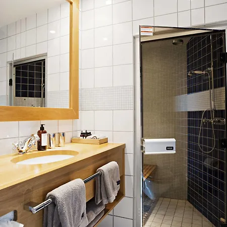 No. 16 Hotell 4*