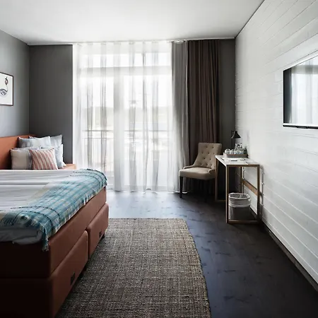 No. 16 Hotell 4*
