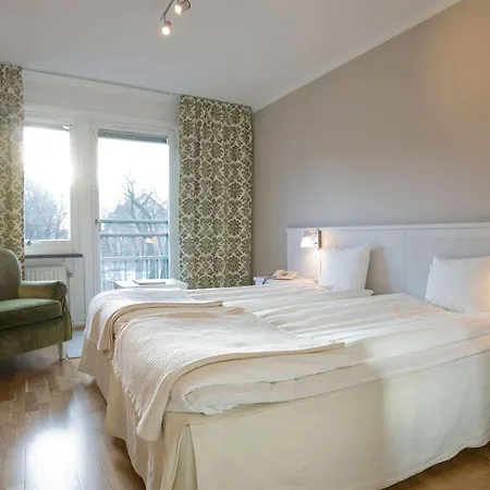 Dahlia Hotel 4*