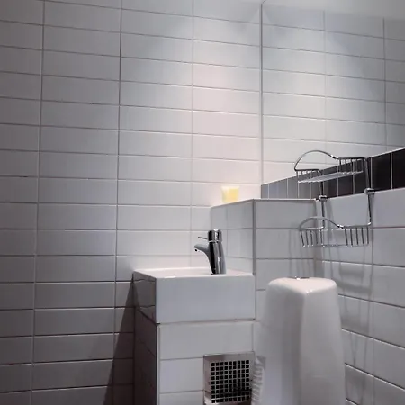 Hotel First Norrtull 3*