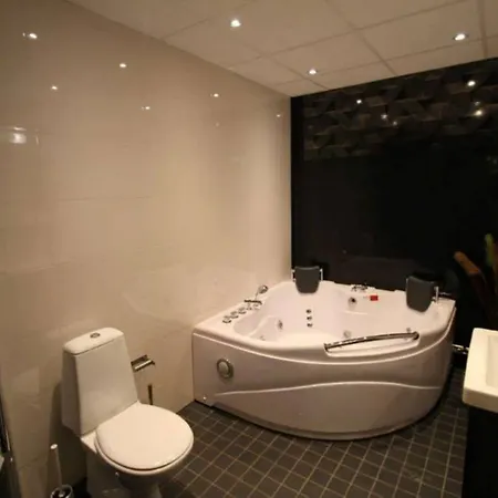 Stockholm Inn Hotel 3*