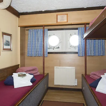 Den Roeda Baten Botel Stockholm
