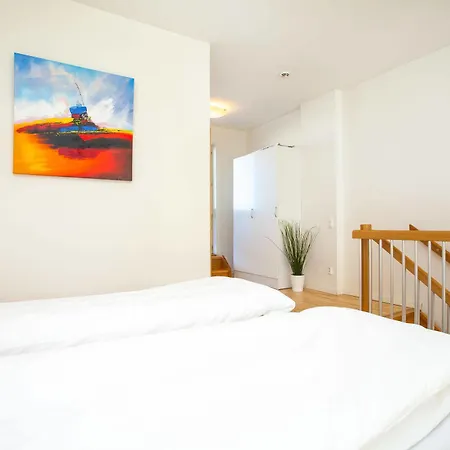 Apartdirect Hammarby Sjoestad Aparthotel 3*