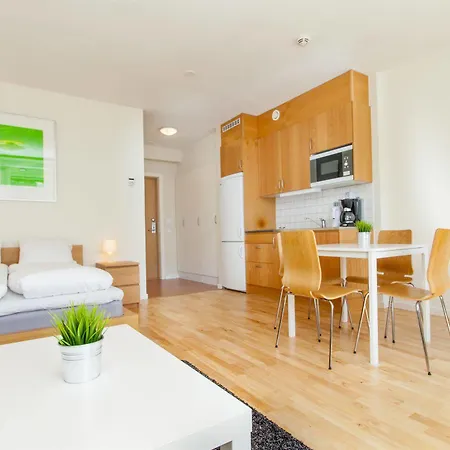 Apartdirect Hammarby Sjoestad 3*