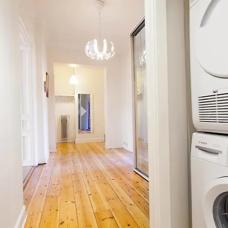 Apartdirect Sveavagen *