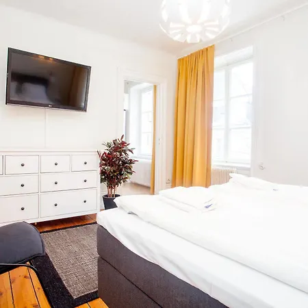 Apartdirect Sveavagen *