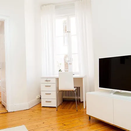 Apartdirect Sveavagen Apartment