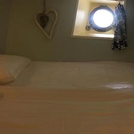 Gustaf Af Klint Hotel en barco