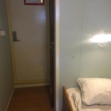 Gustaf Af Klint Hotel en barco 2*