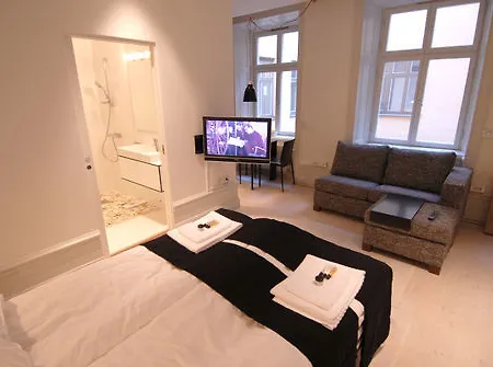 Second Guldgraend Stockholm