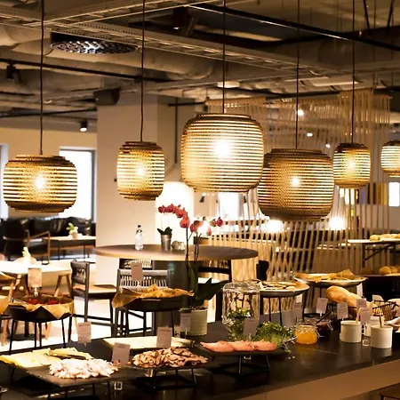 Hotel Comfort Kista 4*