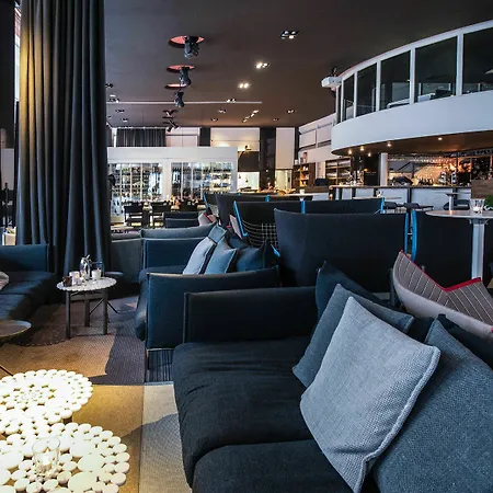 Nordic Light Hotel 4*