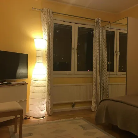 Apartment Studio Apartment,own Entrance, Keyless Check In. *
