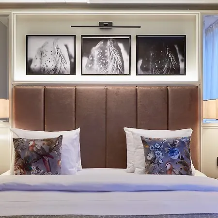 Hotel Bank Hotel, A Member Of Small Luxury 5*