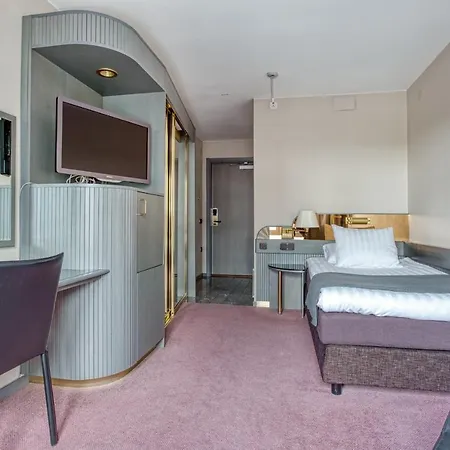 Hotel Memory 4*
