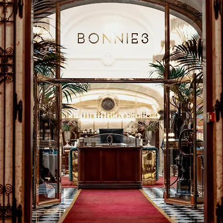 Hotel Bank Hotel, A Member Of Small Luxury 5*