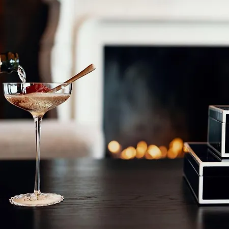 Bank Hotel, A Member Of Small Luxury 5*