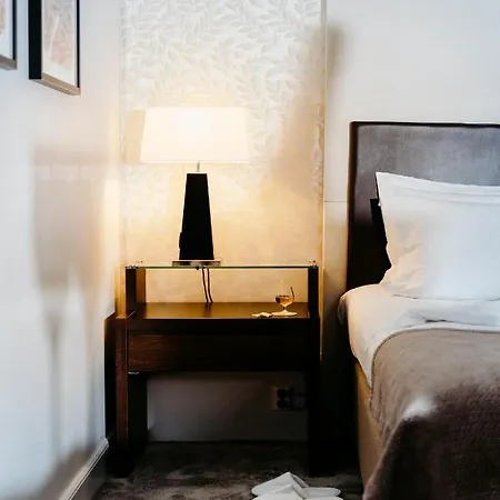 Elite Eden Park Hotel 4*