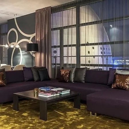 Hotel Quality Globe
