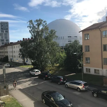 Cosy B&b-well Located- Directly At Globen Ericsson Bed and breakfast Estocolmo