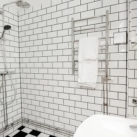 Beautiful Newly Renovated Flat In Sodermalm