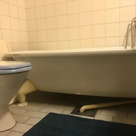 Cosy B&b-well Located- Directly At Globen Ericsson *