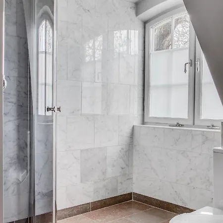 Haeringe Slott 4* Musko Havsbad