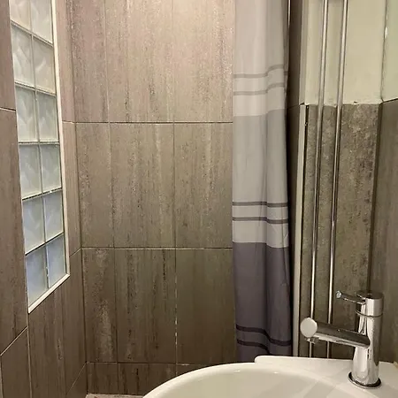 Hotel Unique 3*