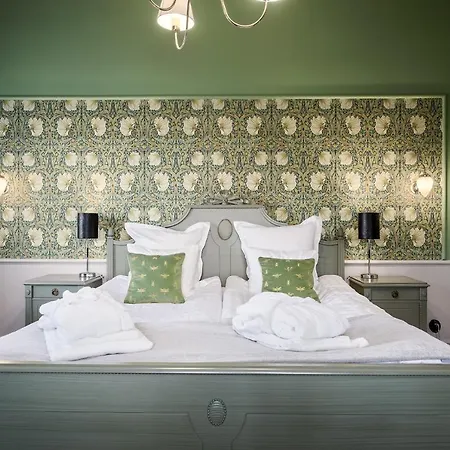 Haeringe Slott 4* Musko Havsbad