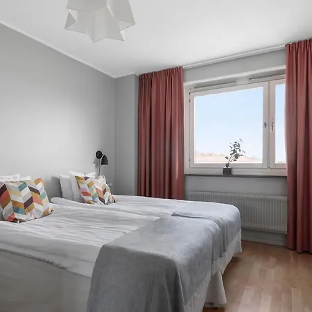 Hotel Forenom Alvik 3*