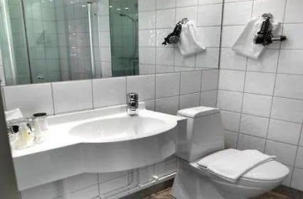 莫德索尔纳商业园酒店 3* 索尔纳