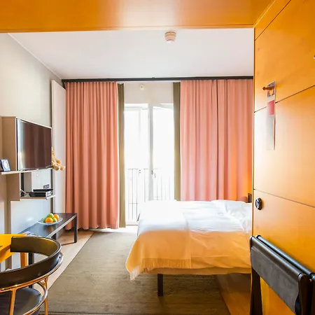 Otel Rival